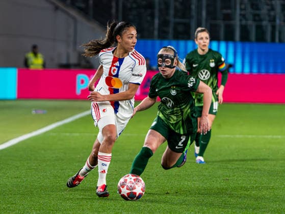 Selma Bacha OL Lyonnes, 04 in duel against Thea Bjelde VfL Wolfsburg, 02 VfL Wolfsburg vs Olympique Lyon, Football, Women UEFA Champions League, Quarter-finals, 2025 2026 season, 24 03 2026 VfL Wolfsburg vs Olympique Lyon, Football, Women UEFA Champions League, Quarter-finals, 2025 2026 season, 24 03 2026 Wolfsburg Copyright: xEibner-Pressefoto DamianxKruczynx EP_DKI