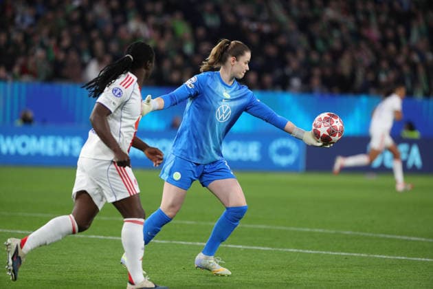 VfL vs Lyon, CL Women, Wolfsburg, 24 03 2026, Football, Women, VfL Wolfsburg vs Olympique Lyon, Champions League, Quarter-final, Season 2025 2026, Goalkeeper Stina Johannes VfL Wolfsburg AOK Stadion Niedersachsen Germany