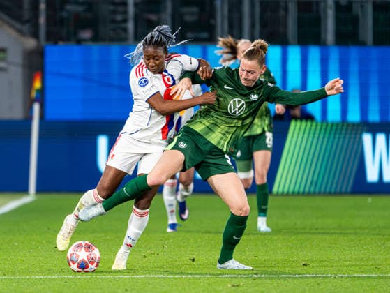 Kadidiatou Diani OL Lyonnes, 11 in duel against Sarai Linder VfL Wolfsburg, 39 VfL Wolfsburg vs Olympique Lyon, Football, Women UEFA Champions League, Quarter-finals, 2025 2026 season, 24 03 2026 VfL Wolfsburg vs Olympique Lyon, Football, Women UEFA Champions League, Quarter-finals, 2025 2026 season, 24 03 2026 Wolfsburg Copyright: xEibner-Pressefoto DamianxKruczynx EP_DKI