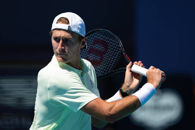 2026 Miami Open Presented By Itau - Day 8 Sebastian Korda of the United States competes against Martin Landaluce of Spain during their match on Day 8 of the Miami Open at Hard Rock Stadium in Miami Gardens, Florida, on March 24, 2026. Miami Gardens FL United States  Copyright: xMauricioxPaizx originalFilename:paiz-miamiope260324_npVgO.jpg