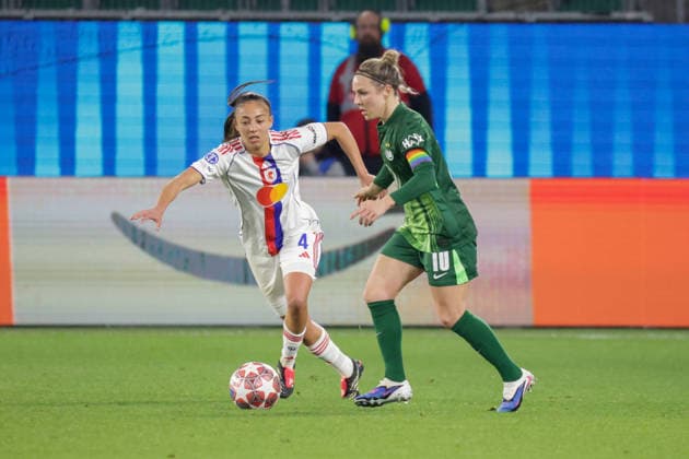 24 03 2026, xgrfx, Football UEFA Women s Champions League Quarterfinals , VfL Wolfsburg OL Lyonnes v l Selma Bacha OL Lyonnes , Svenja Huth VfL Wolfsburg DFL DFB REGULATIONS PROHIBIT ANY USE OF PHOTOGRAPHS as IMAGE SEQUENCES and or QUASI VIDEO Wolfsburg