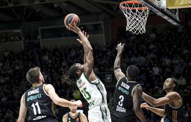 Dubai Basketball v Panathinaikos Aktor Athens - Euroleague SARAJEVO, BOSNIA AND HERZEGOVINA - MARCH 24: (35) Kenneth Faried of Panathinaikos AKTOR Athens in action during the EuroLeague match between Dubai Basketball and Panathinaikos Aktor Athens at Zetra Arena on March 24, 2026 in Sarajevo, Bosnia and Herzegovina. Samir Jordamovic Anadolu Sarajevo Bosnia and Herzegovina. Editorial use only. Please get in touch for any other usage.  Copyright: x2026xAnadoluxSamirxJordamovicx