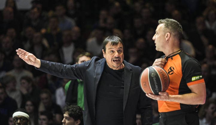 Dubai Basketball v Panathinaikos Aktor Athens - Euroleague SARAJEVO, BOSNIA AND HERZEGOVINA - MARCH 24: Ergin Ataman, Head Coach of Panathinaikos AKTOR Athens reacts during the EuroLeague match between Dubai Basketball and Panathinaikos Aktor Athens at Zetra Arena on March 24, 2026 in Sarajevo, Bosnia and Herzegovina. Samir Jordamovic Anadolu Sarajevo Bosnia and Herzegovina. Editorial use only. Please get in touch for any other usage.  Copyright: x2026xAnadoluxSamirxJordamovicx