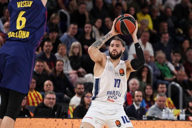 March 24, 2026, Barcelona, Barcelona, Spain: Isaia Cordinier of Anadolu Efes Istanbul in action during the EuroLeague Regular Season Round 33 match played between FC Barcelona, Barca and Anadolu Efes Istanbul at Palau Blaugrana on March 24, 2026 in Barcelona, Spain. Barcelona Spain - ZUMAa181 20260324_zaa_a181_158 Copyright: xJavierxBorregox