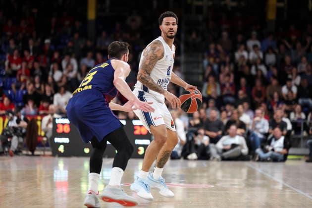March 24, 2026, Barcelona, Barcelona, Spain: Nick Weiler-Babb of Anadolu Efes Istanbul in action during the EuroLeague Regular Season Round 33 match played between FC Barcelona, Barca and Anadolu Efes Istanbul at Palau Blaugrana on March 24, 2026 in Barcelona, Spain. Barcelona Spain - ZUMAa181 20260324_zaa_a181_162 Copyright: xJavierxBorregox