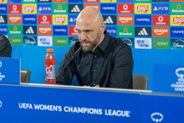 Germany Football UEFA Women™s Champions League 2025 2026, quarter-final VfL Wolfsburg vs OL Lyonnes Volkswagen Arena Wolfsburg Lerch Stephan VfL Wolfsburg, coach in the press conference Copyright: xMichellexLukax