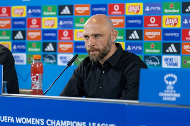 Germany Football UEFA Women™s Champions League 2025 2026, quarter-final VfL Wolfsburg vs OL Lyonnes Volkswagen Arena Wolfsburg Lerch Stephan VfL Wolfsburg, coach in the press conference Copyright: xMichellexLukax