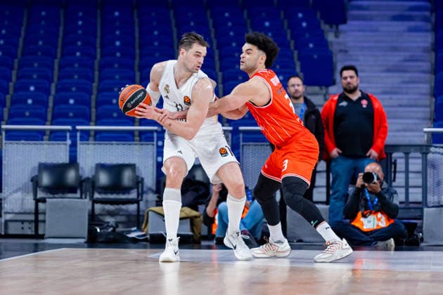 ESP Real Madrid v Hapoel IBI Tel Aviv Euroleague Mario Hezonja of Real Madrid during the Euroleague match, between Real Madrid and Hapoel IBI Tel Aviv played at Movistar Arena Stadium on March 24, 2026 in Madrid Spain Madrid Spain Basketball Copyright: xAlbaxPachecox xAgenciaxLOFx