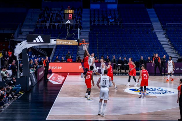 Real Madrid v Hapoel Ibi Tel Aviv - Euroleague 2025 2026 Trey Lyles of Real Madrid (C) in action with the ball during the EuroLeague Regular Season Round 33 match between Real Madrid and Hapoel Ibi Tel Aviv at Movistar Arena on March 24, 2026 in Madrid, Spain. Madrid Movistar Arena Madrid Spain Copyright: xAlbertoxGardinx AGardin_20260324_Basket_Euroleague_Rea_Mad_Hapo_0996