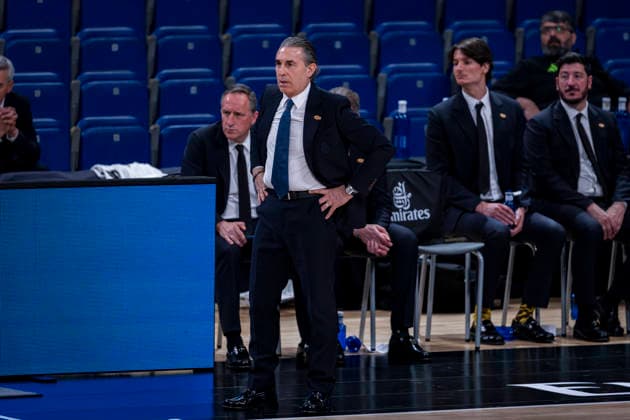 Real Madrid v Hapoel Ibi Tel Aviv - Euroleague 2025 2026 Sergio Scariolo, head coach of Real Madrid, is seen during the EuroLeague Regular Season Round 33 match between Real Madrid and Hapoel Ibi Tel Aviv at Movistar Arena on March 24, 2026 in Madrid, Spain. Madrid Movistar Arena Madrid Spain Copyright: xAlbertoxGardinx AGardin_20260324_Basket_Euroleague_Rea_Mad_Hapo_0999