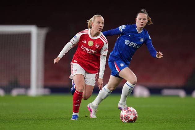 UEFA Women s Champions League Quarter-finals Arsenal v Chelsea Beth Mead of Arsenal with the ball under pressure during the UEFA Women s Champions League Quarter-finals match Arsenal vs Chelsea at Arsenal Stadium, London, United Kingdom on 24 March 2026 (Photo by Harvey Murphy News Images) Copyright: xHarveyxMurphy NewsxImagesx
