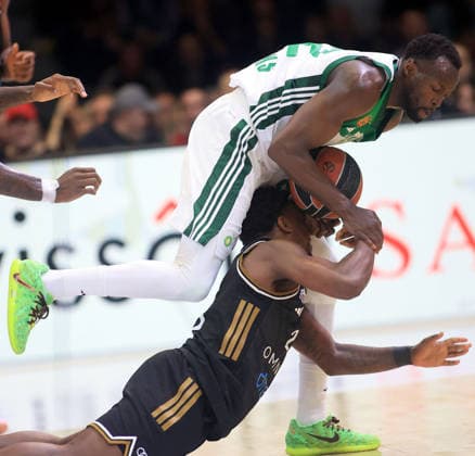 24.03.2026 Sarajevo(Bosnia and Herzegovina) BC Dubai-BC Panathinaikos Eurolegue men s basketball McKinley Wright IV(down) Dubai,Jerian Grant(above) Panathinaikos :