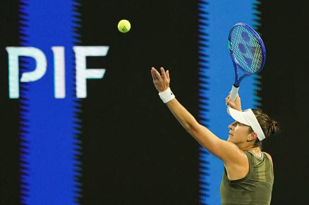 March 24, 2026, Miami Gardens, Florida, USA: Belinda Bencic (SUI) serves to Coco Gauff (not pictured) during the women s quarterfinals singles match at the 2026 Miami Open presented by Itau at Hard Rock Stadium. Miami Gardens USA - ZUMAw109 20260324_fap_w109_006 Copyright: xDebbyxWongx