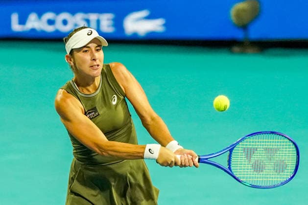 March 24, 2026, Miami Gardens, Florida, USA: Belinda Bencic (SUI) returns a shot to Coco Gauff (not pictured) during the women s quarterfinals singles match at the 2026 Miami Open presented by Itau at Hard Rock Stadium. Miami Gardens USA - ZUMAw109 20260324_fap_w109_008 Copyright: xDebbyxWongx