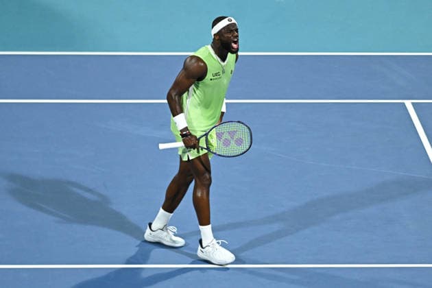 Itau Miami Tennis Open - Frances Tiafoe Frances Tiafoe (USA) during his fourth round match at the Itau Miami Tennis Open in Miami , USA, on March 24, 2026. Photo by Corinne Dubreuil ABACAPRESS.COM Miami United States  Copyright: xDubreuilxCorinne ABACAx