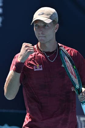 Itau Miami Tennis Open - Martin Landaluce Martin Landaluce (ESP) during his fourth round match at the Itau Miami Tennis Open in Miami , USA, on March 24, 2026. Photo by Corinne Dubreuil ABACAPRESS.COM Miami United States  Copyright: xDubreuilxCorinne ABACAx