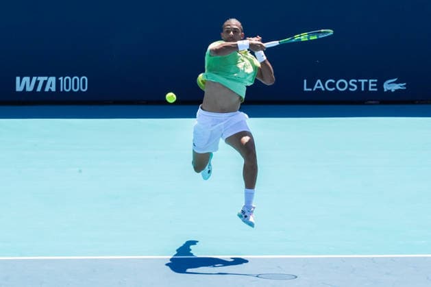 March 24, 2026, Miami Gardens, Florida, USA: Arthur Fils (FRA) returns a shot from Valentin Vacherot (not pictured) during the men s fourth round match at the 2026 Miami Open presented by Itau at Hard Rock Stadium. Miami Gardens USA - ZUMAw109 20260324_fap_w109_050 Copyright: xDebbyxWongx