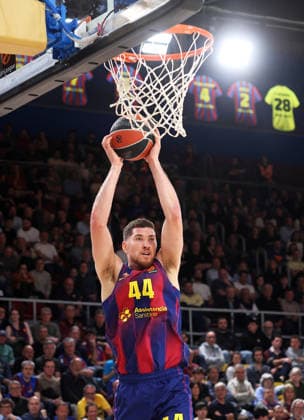 FC Barcelona, Barca v Anadolu Efes Istanbul - Euroleague 2025 2026 Joel Parra plays during the match between FC Barcelona and Anadolu Efes Istanbul, corresponding to round 32 of the Euroleague, at the Palau Blaugrana in Barcelona, Spain, on March 24, 2026. Barcelona Barcelona Spain  Copyright: xUrbanandsportx originalFilename:urbanandsport-fcbarcel260324_npuaZ.jpg