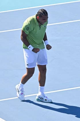 Itau Miami Tennis Open - Arthur Fils Arthur Fils (FRA) during his fourth round match at the Itau Miami Tennis Open in Miami , USA, on March 24, 2026. Photo by Corinne Dubreuil ABACAPRESS.COM Miami United States  Copyright: xDubreuilxCorinne ABACAx