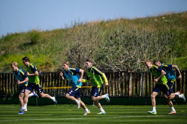 260325 Lucas Bergvall, Mattias Svanberg, Carl Starfelt, Viktor Gyökeres and Hugo Larsson of the Swedish national football team during a training session on March 25, 2026 in Valencia Photo Joel Marklund BILDBYRAN kod JM JM0806 bbeng fotboll football soccer fotball vm kval fifa world cup qualifier qualifier träning practice training sverige sweden sverige a  Copyright: JOELxMARKLUND BB260325JM012