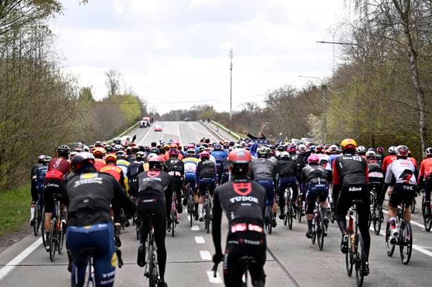 Tour of Bruges 2026 Cycling Race BRUGGE, BELGIUM - MARCH 25 : illustration picture peloton during the 50th edition of Tour of Bruges an UCI World Tour 1.UWT one day cycling road race for Men Elite of 202.9 km with start in Brugge and finish in Brugge on March 25, 2026 in Brugge, Belgium, 25 03 2026 ( Motordriver Kenny Verfaillie - Brugge Belgium  Copyright: xTomasxSiskx