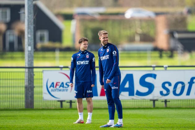 Training with the Norwegian men s national football team Amsterdam , Netherlands 20260325 Felix Horn Myhre and Kristoffer Vassbakk Köpp Ajer during a training session with the Norwegian men s national football team at the AZ Alkmaar training Complex Photo Fredrik Varfjell NTB Amsterdam Netherlands EDITORIAL USE ONLY RESTRICTED USE FOR BETTING COMPANIES  Copyright: xFredrikxVarfjellx xNTBx