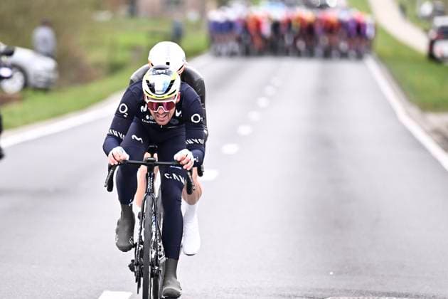 Tour of Bruges 2026 Cycling Race BRUGGE, BELGIUM - MARCH 25 : Serrano Gonzalo (ESP) of Movistar Team, Van Tricht Floris (BEL) of NSN Cycling Team during the 50th edition of Tour of Bruges an UCI World Tour 1.UWT one day cycling road race for Men Elite of 202.9 km with start in Brugge and finish in Brugge on March 25, 2026 in Brugge, Belgium, 25 03 2026 ( Motordriver Kenny Verfaillie - Brugge Belgium  Copyright: xTomasxSiskx