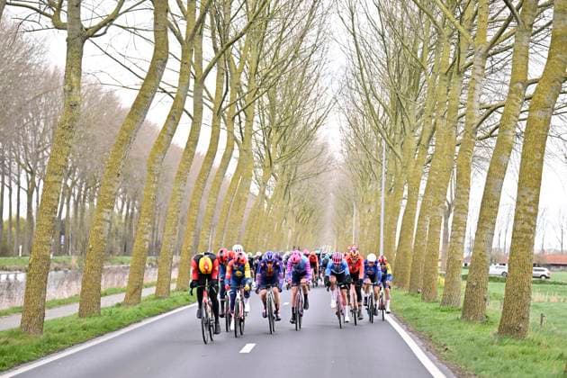 Tour of Bruges 2026 Cycling Race BRUGGE, BELGIUM - MARCH 25 : illustration picture peloton during the 50th edition of Tour of Bruges an UCI World Tour 1.UWT one day cycling road race for Men Elite of 202.9 km with start in Brugge and finish in Brugge on March 25, 2026 in Brugge, Belgium, 25 03 2026 ( Motordriver Kenny Verfaillie - Brugge Belgium  Copyright: xTomasxSiskx