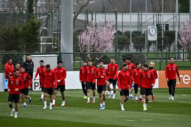 Turkiye s final training session in Istanbul ahead of Romania match ISTANBUL, TURKIYE - MARCH 25: Players of Turkiye attend the team s final training session at the TFF Hasan Dogan National Teams Camp and Training Facilities in Istanbul, Turkiye on March 25, 2026. The session was held ahead of the 2026 FIFA World Cup, WM, Weltmeisterschaft, Fussball European Qualifiers play-off semi-final match against Romania. Muhammed Enes Yildirim Anadolu Istanbul Turkey. Editorial use only. Please get in touch for any other usage.  Copyright: x2026xAnadoluxMuhammedxEnesxYildirimx