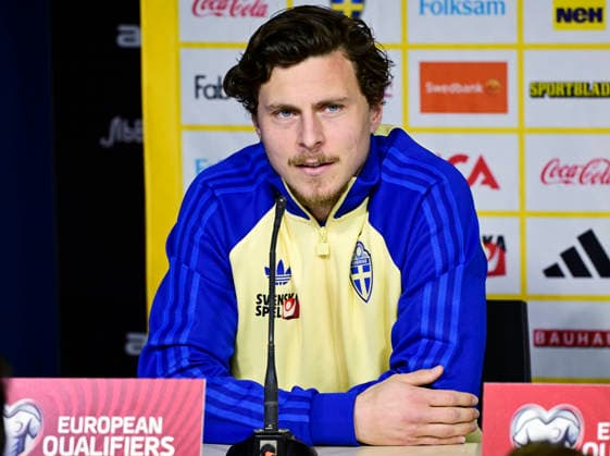 VALENCIA, SPAIN 20260325 Sweden s captain Victor Nilsson Lindelöf during today s press conference at Estadi Ciutat de Valencia ahead of Thursday s World Cup qualifying playoff against Ukraine VALENCIA SPAIN x10030x  Copyright: xJonasxEkströmer TTx WORLD CUP QUALIFYING PRESS CONFERENCE