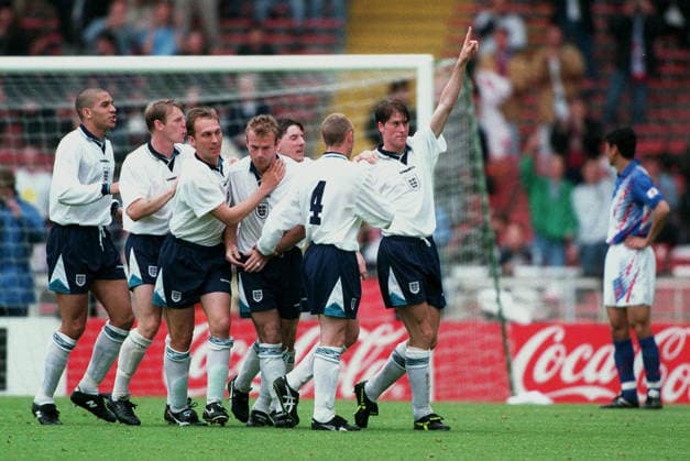 England V Japan, Umbro Cup Tournament Stan Collymore, Stuart Pearce, David Platt, Alan Shearer, Peter Beardsley, David Batty and Darren Anderton of England celebrate during the Umbro Cup Tournament match between England and Japan at Wembley Stadium on June 3, 1995 in London, England. London Wembley Stadium England United Kingdom Copyright: xAllstarxPicturexLibraryxLtdx