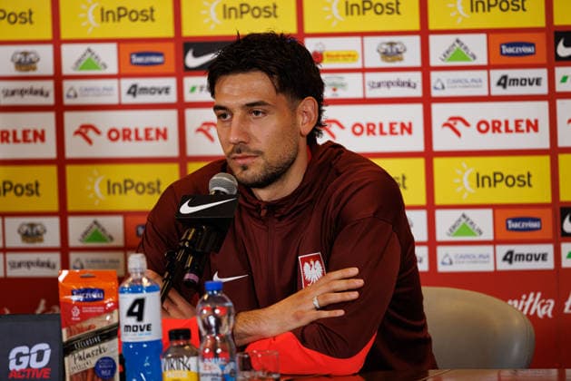 Jakub Moder seen during Official press conference, PK, Pressekonferenz and training of Polish National football team before World Cup 2026 play off semifinal game against Albania (Maciej Rogowski Ball Raw Images) Warsaw PGE Narodowy Poland Copyright: xMaciejxRogowskix maciejrogowski_conferencepolandalbania_2526-07