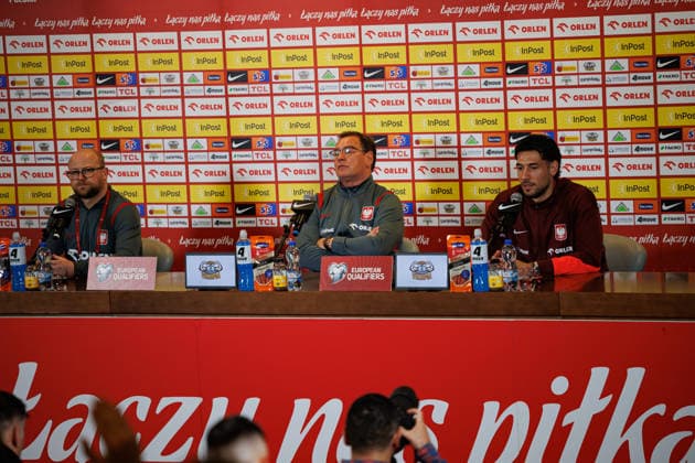 Jan Urban and Jakub Moder seen during Official press conference, PK, Pressekonferenz and training of Polish National football team before World Cup 2026 play off semifinal game against Albania (Maciej Rogowski Ball Raw Images) Warsaw PGE Narodowy Poland Copyright: xMaciejxRogowskix maciejrogowski_conferencepolandalbania_2526-31