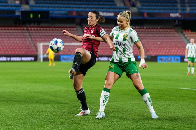 260325 Stina Lennartsson of Hammarby during the UEFA Women s Europa Cup semi final between Sparta Prague and Hammarby on March 25, 2026 in Prague Photo Vlastimil Vacek BILDBYRAN kod XY XY0108 fotboll football soccer fotball europa cup sparta prague hammarby uefa womens europa cup dam bbeng  Copyright: VLASTIMILxVACEK BB260325ZA002
