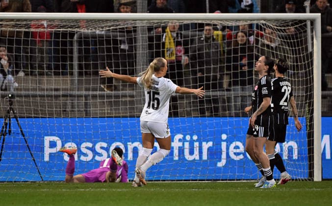 25 03 2026, xjhx, Football UEFA Women s Europa Cup, Eintracht Frankfurt BK Häcken v l Alva Selerud BK Häcken celebrate the goal, Der Torjubel zum 0 1 DFL DFB REGULATIONS PROHIBIT ANY USE OF PHOTOGRAPHS as IMAGE SEQUENCES and or QUASI VIDEO Frankfurt am Main