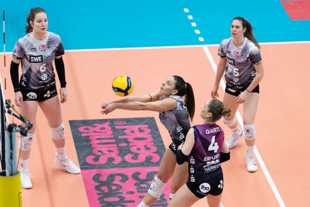 1 Volleyball Bundesliga Womens Playoffs Quarterfinals Schwarz Weiss Erfurt vs Allianz MTV Stuttgart Erfurt 25 03 2026 Kinga Szücs 10 Schwarz Weiss Erfurt 1 Volleyball Bundesliga Womens Playoffs Quarterfinals Schwarz Weiss Erfurt vs Allianz MTV Stuttgart Riethsporthalle Erfurt 25 03 2026 Copyright: xBEAUTIFULxSPORTS Duehringx