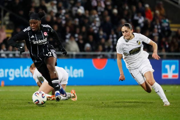 Frankfurt, Germany March 25, 2026 UEFA Womens Europa Cup 2025 2026 semi-final Eintracht Frankfurt v BK Häcken Pictured from left in a duel Nicole Anyomi SGE and Nesrin Akgün Akguen BK Stadion am Bretanobad Hessen Copyright: xFotostandx xvanxderxVeldenx