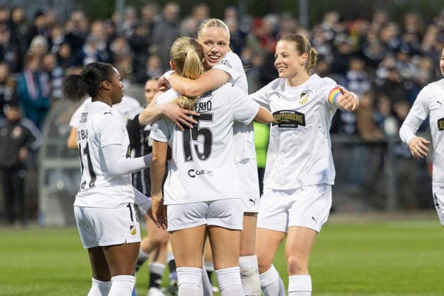 UEFA Womens Europa Cup Eintracht Frankfurt BK Häcken, 25 03 2026 Alva Selerud BK Häcken 15 scored the goal, the sore, the goal, to 0 1 Monica Bah BK Häcken 11 celebrates with her, Eintracht Frankfurt BK Häcken, Frankfurt, Stadion am Brentanobad, 25 3 2026 Copyright: xBEAUTIFULxSPORTS Gawlikx