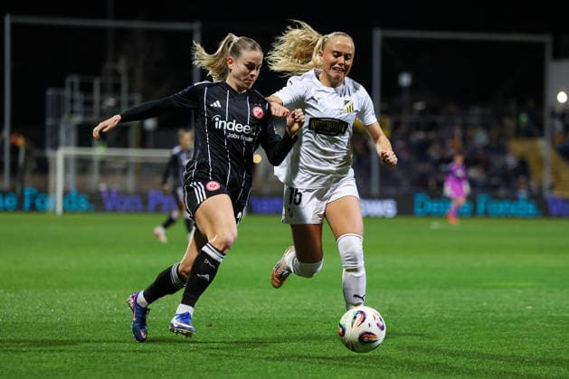 FRANKFURT AM MAIN, GERMANY 25 03 2026 UEFA Women™s Europa Cup semi-final first leg between Eintracht Frankfurt Women and BK Haecken FF at the Stadion am Brentanobad in Frankfurt am Main v l , Nadine Andrina Riesen Eintracht Frankfurt , Alva Selerud BK Haecken FF , duel, action, action, battles for the ball Copyright: JoaquimxFerreira