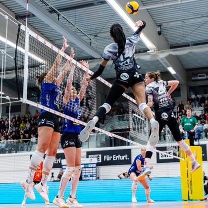 25 03 2026, GER, Volleyball, Women, 1 BL, PlayOffs Quarterfinals, Season 25 26, Schwarz Weiss Erfurt Allianz MTV Stuttgart Alianza Darley Schwarz Weiss Erfurt 99089 Erfurt Sporthalle Sportanlage Rieths Thüringen Germany