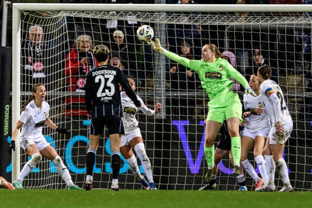 260325 Goalkeeper Fanney Birkisdottir of Häcken during the UEFA Women s Europa Cup semifinal between Eintracht Frankfurt and Häcken on March 25, 2026 in Frankfurt Photo Mathias Bergeld BILDBYRAN kod MB MB1357 fotboll football soccer fotball europa cup eintracht frankfurt häcken uefa womens europa cup dam bbeng semifinal  Copyright: MATHIASxBERGELD BB260325MB051