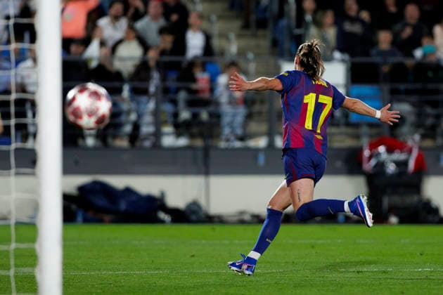 UEFA Women s Champions League - Real Madrid vs Barcelona MADRID, SPAIN -March 25:Ewa Pajor of Barcelona celebrates a goal during the UEFA Women s Champions League quarterfinals First leg match between Real Madrid and Barcelona at Alfredo Di Stefano stadium in Madrid.(Photo by Guillermo Martinez f22photo) Madrid Alfredo Di Stefano Stadium Spain Copyright: xGuillermoxMartinezx