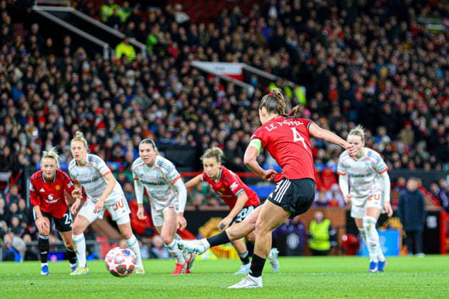 MANCHESTER, ENGLAND - March 25: Maya Le Tissier of Manchester United, ManU scores a penalty to equalise during the UEFA Womens Champions League match between Manchester United and Bayern Munich at Old Trafford in Manchester, England  Copyright: xNataliexMincher SPPx Sportspressphoto_SPR117997