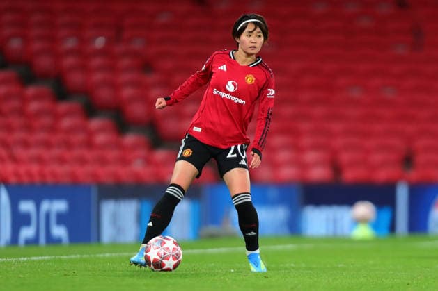 Manchester United, ManU Women v Bayern Munich Women Hinata Miyazawa of Manchester United in action during Manchester United Women v Bayern Munich Women UEFA Champions League Quarter-Final 1st Leg match at Old Trafford, Manchester, England on 25 March 2026 Credit: Luke Williams Every Second Media Editorial use only. All images are copyright Every Second Media Limited. No images may be reproduced without prior permission. Copyright: xIMAGO EveryxSecondxMediax ESM-1877-0031 LukexWilliamsx xEveryxSecondxMediax