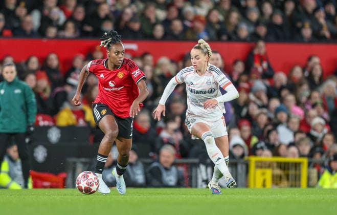 GBR, Manchester, Manchester United vs Bayern Munich, WomenÂs Champions League, Football, UEFA, Season 2025 2026, Old Trafford, Quarter-final, First leg in picture f l Melvine Malard Manchester United , Giulia Gwinn Bayern Munich 7 DFB DFL REGULATIONS PROHIBIT ANY USE OF PHOTOGRAPHS AS IMAGE SEQUENCES AND OR QUASI VIDEO, 25 03 2026 Copyright: HMBxMedia HendrikxHamelau