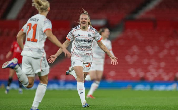 GBR, Manchester, Manchester United vs Bayern Munich, WomenÂs Champions League, Football, UEFA, Season 2025 2026, Old Trafford, Quarter-final, First leg in picture Pernille Harder Bayern Munich 21 , 1 0, Goal, Joy, Cheering and Emotion, Georgia Stanway Bayern Munich 31 DFB DFL REGULATIONS PROHIBIT ANY USE OF PHOTOGRAPHS AS IMAGE SEQUENCES AND OR QUASI VIDEO, 25 03 2026 Copyright: HMBxMedia HendrikxHamelau