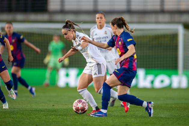 Real Madrid v FC Barcelona, Barca UEFA Women s Champions League, Madrid, Spain Madrid, Spain. 25th, March 2026. Athenea of Real Madrid CF in action during the UEFA Women s Champions League 2025 26 match between Real Madrid CF and FC Barcelona at Estadio Alfredo Di Stefano in Madrid. Spain, Madrid, Estadio Alfredo Di Stefano  Copyright: xGonzalesxPhoto LucianoxLimax