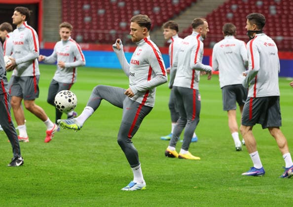 March 25, 2026, Warsaw, Mazowieckie, Poland: MATTY CASH of Poland during practise session before the FIFA World Cup, WM, Weltmeisterschaft, Fussball 2026 qualifier semi-final match Poland vs Albania in Warsaw. March 25, 2026 in Warsaw, Poland. Qualificaton Of World Cup 2026 - Matty Cash  - ZUMAc278 20260325_zsp_c278_004 Copyright: xMarcinxCholewinskix