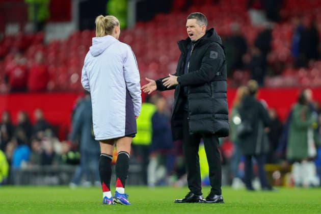 Manchester United, ManU Women v Bayern Munich Women Marc Skinner, Manager of Manchester United gestures following a 2-3 defeat during Manchester United Women v Bayern Munich Women UEFA Champions League Quarter-Final 1st Leg match at Old Trafford, Manchester, England on 25 March 2026 Credit: Luke Williams Every Second Media Editorial use only. All images are copyright Every Second Media Limited. No images may be reproduced without prior permission. Copyright: xIMAGO EveryxSecondxMediax ESM-1877-0056 LukexWilliamsx xEveryxSecondxMediax