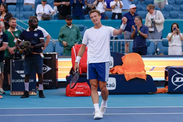 MIAMI GARDENS, FL - MARCH 25: Jiri Lehecka (CZE) celebrates his win after his men™s quarter-final singles match against Martin Landaluce (ESP) at the Miami Open on March 25, 2026, at Hard Rock Stadium in Miami Gardens, Florida,(Photo by Chris Arjoon Icon Sportswire) TENNIS: MAR 25 Miami Open EDITORIAL USE ONLY Icon2603250010075